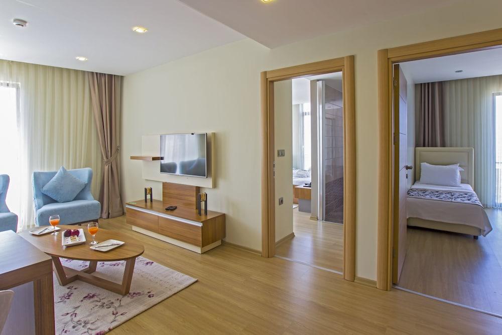טראבזון Alesha Suite Otel מראה חיצוני תמונה